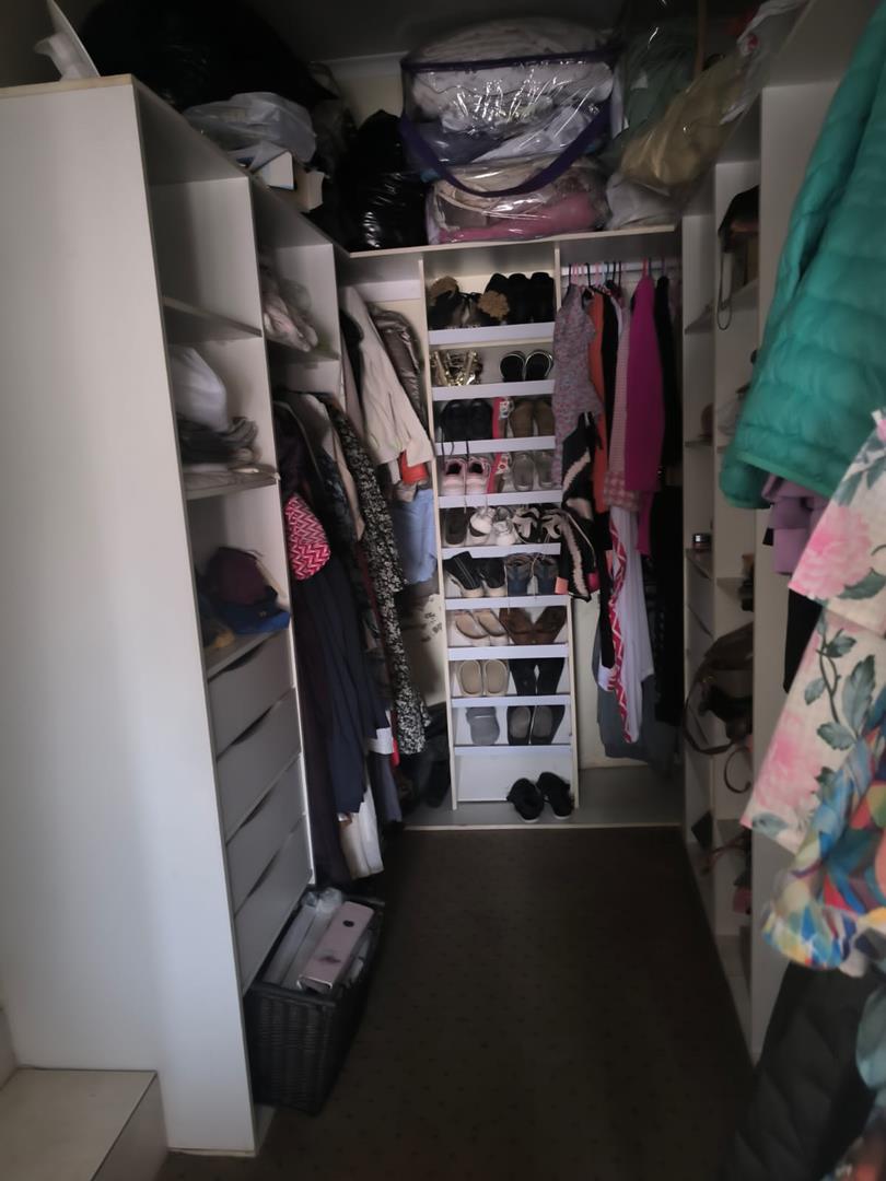 4 Bedroom Property for Sale in Oakdene Gauteng