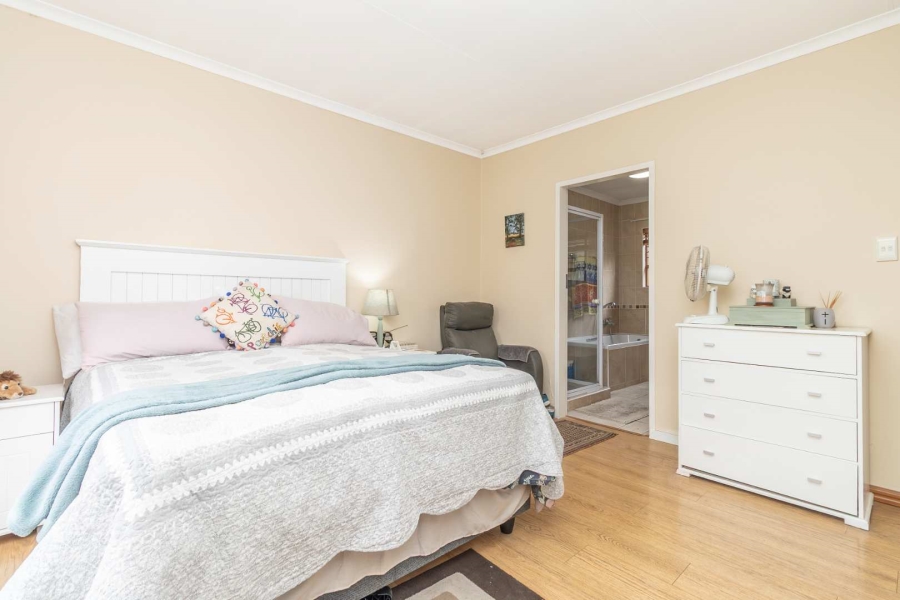 3 Bedroom Property for Sale in Sundowner Gauteng