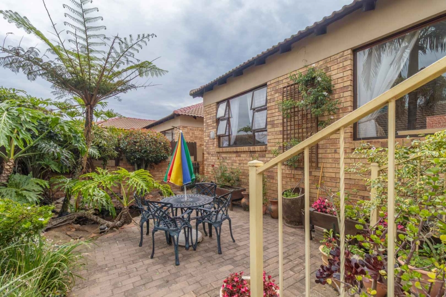 3 Bedroom Property for Sale in Sundowner Gauteng