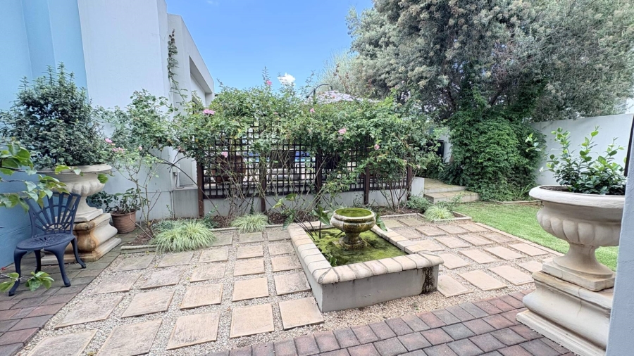 4 Bedroom Property for Sale in Midstream Ridge Gauteng