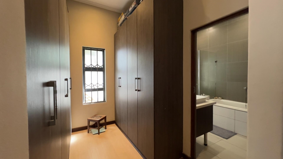 4 Bedroom Property for Sale in Midstream Ridge Gauteng