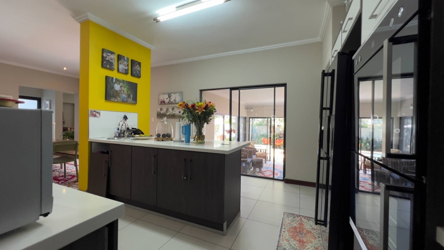 4 Bedroom Property for Sale in Midstream Ridge Gauteng