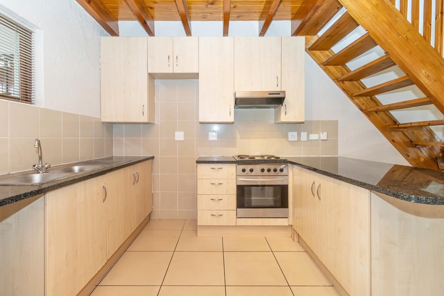 To Let 2 Bedroom Property for Rent in Paulshof Gauteng