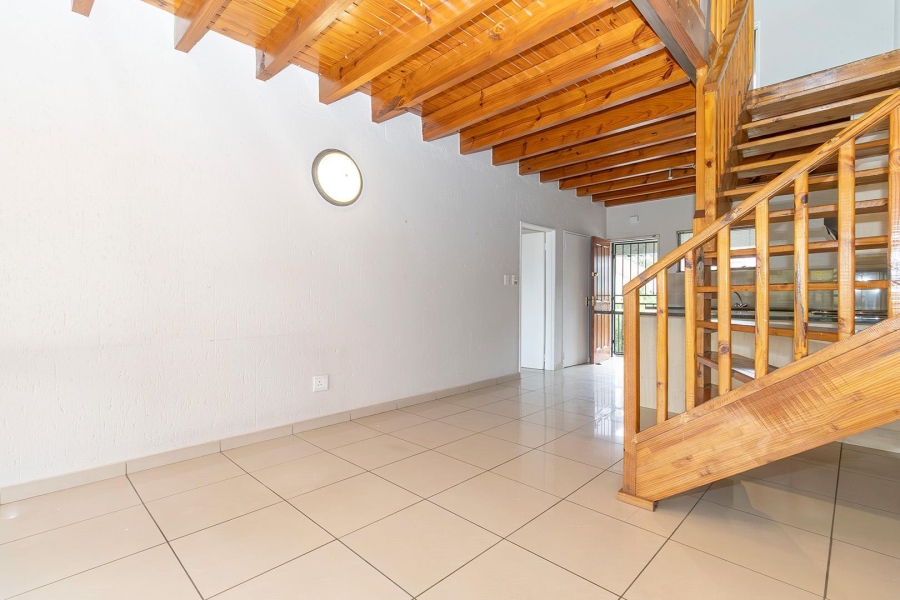 To Let 2 Bedroom Property for Rent in Paulshof Gauteng