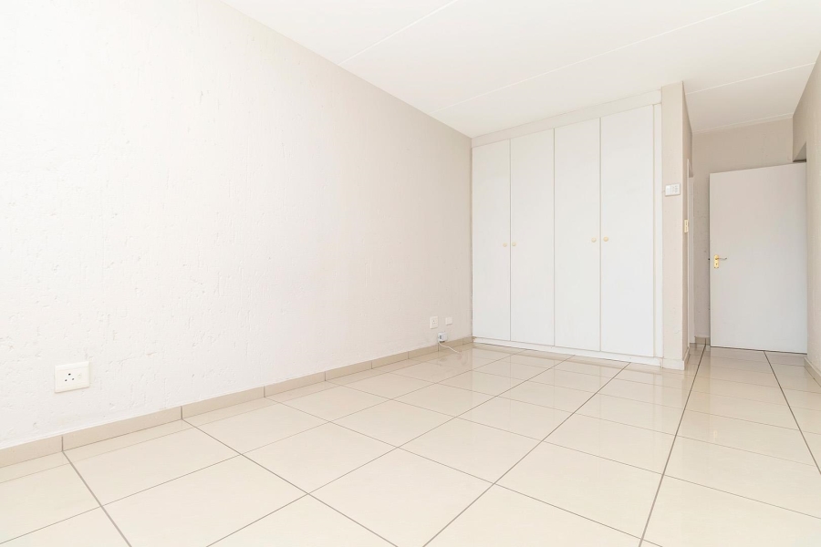To Let 2 Bedroom Property for Rent in Paulshof Gauteng