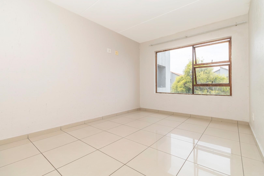 To Let 2 Bedroom Property for Rent in Paulshof Gauteng