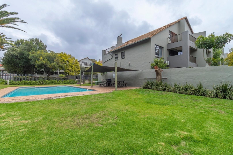 To Let 2 Bedroom Property for Rent in Paulshof Gauteng