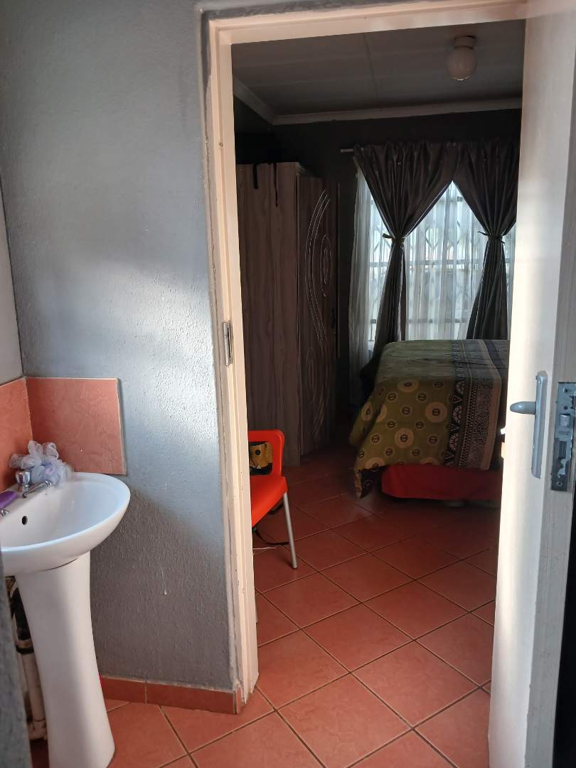 3 Bedroom Property for Sale in Nkwe Estate Gauteng