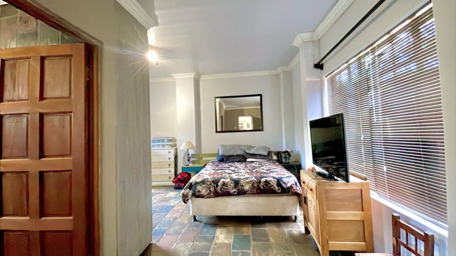5 Bedroom Property for Sale in Kameeldrift West Gauteng
