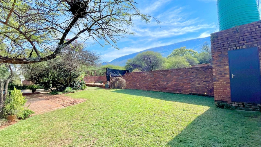 5 Bedroom Property for Sale in Kameeldrift West Gauteng
