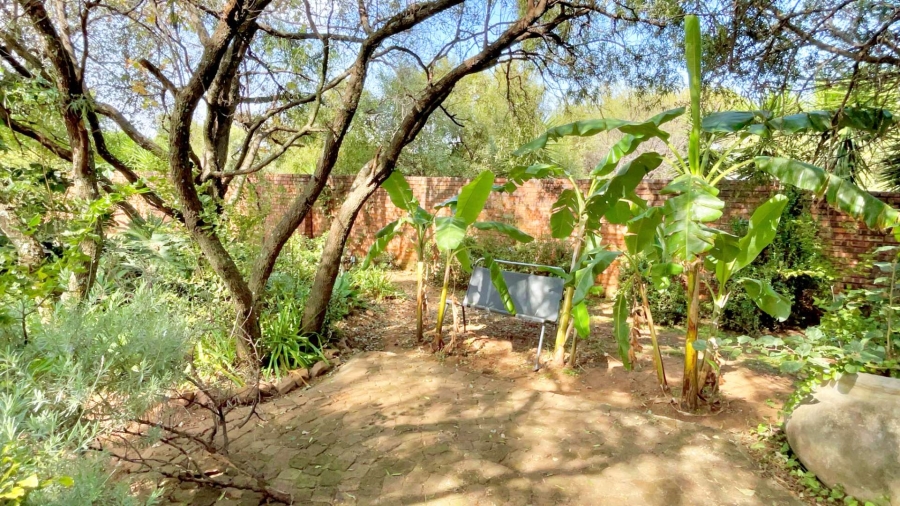 5 Bedroom Property for Sale in Kameeldrift West Gauteng
