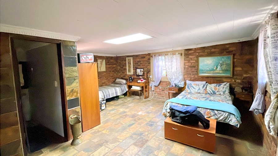 5 Bedroom Property for Sale in Kameeldrift West Gauteng