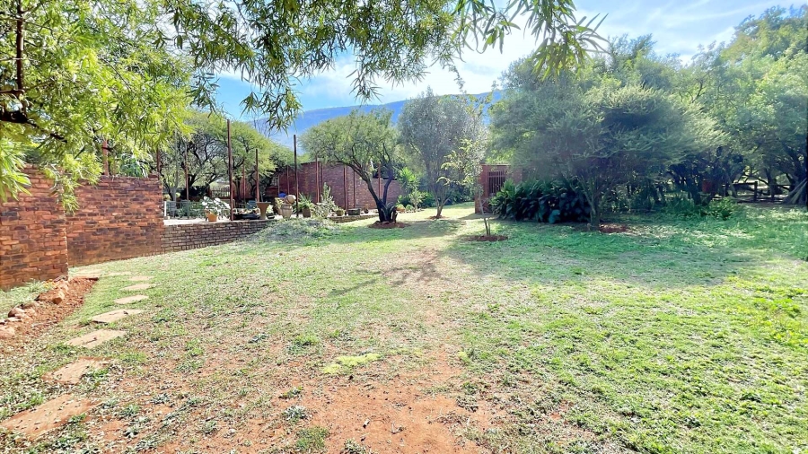 5 Bedroom Property for Sale in Kameeldrift West Gauteng
