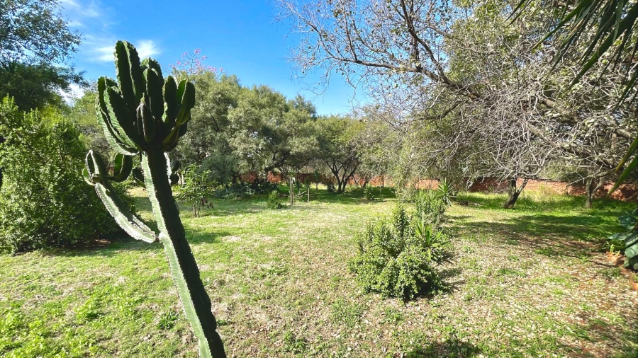 5 Bedroom Property for Sale in Kameeldrift West Gauteng