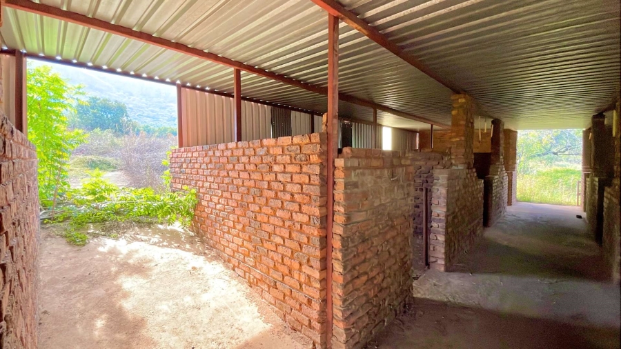 5 Bedroom Property for Sale in Kameeldrift West Gauteng