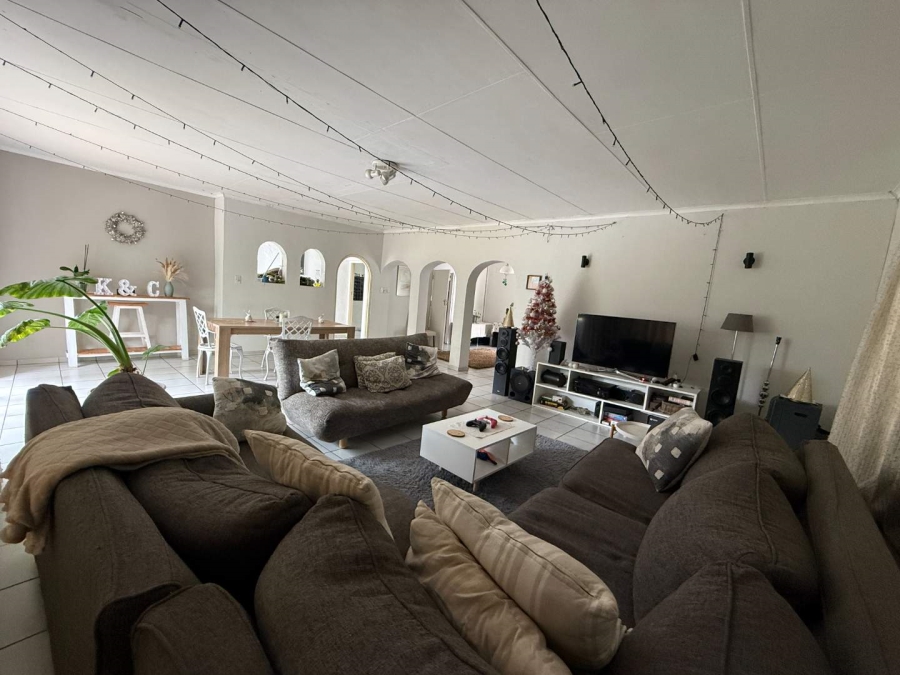 3 Bedroom Property for Sale in Bordeaux Gauteng