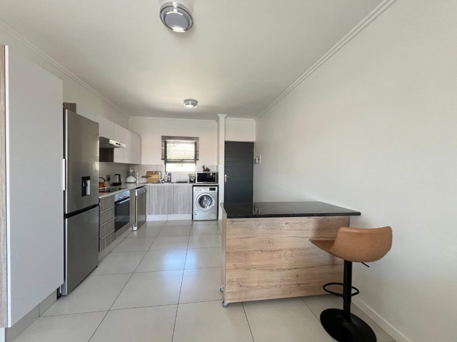 To Let 2 Bedroom Property for Rent in Beverley Gauteng