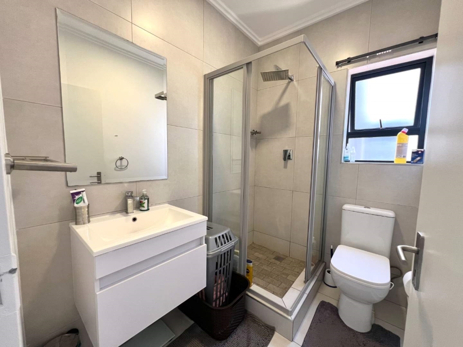 To Let 2 Bedroom Property for Rent in Beverley Gauteng