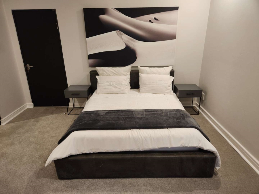 To Let 2 Bedroom Property for Rent in Saxonwold Gauteng