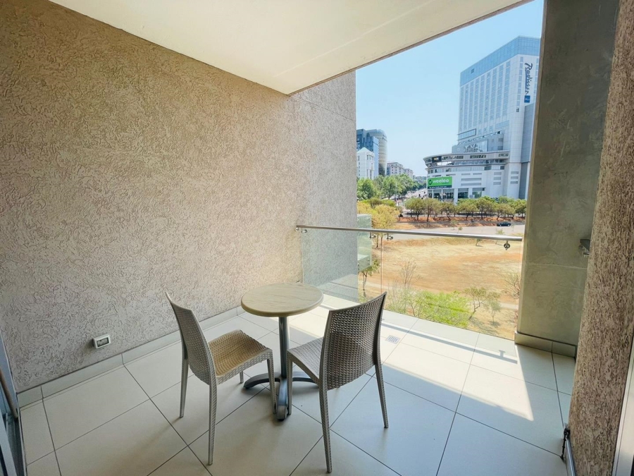 To Let 2 Bedroom Property for Rent in Sandown Gauteng