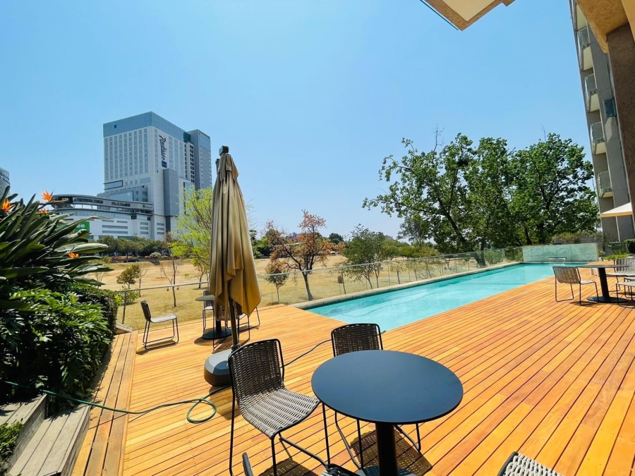 To Let 2 Bedroom Property for Rent in Sandown Gauteng