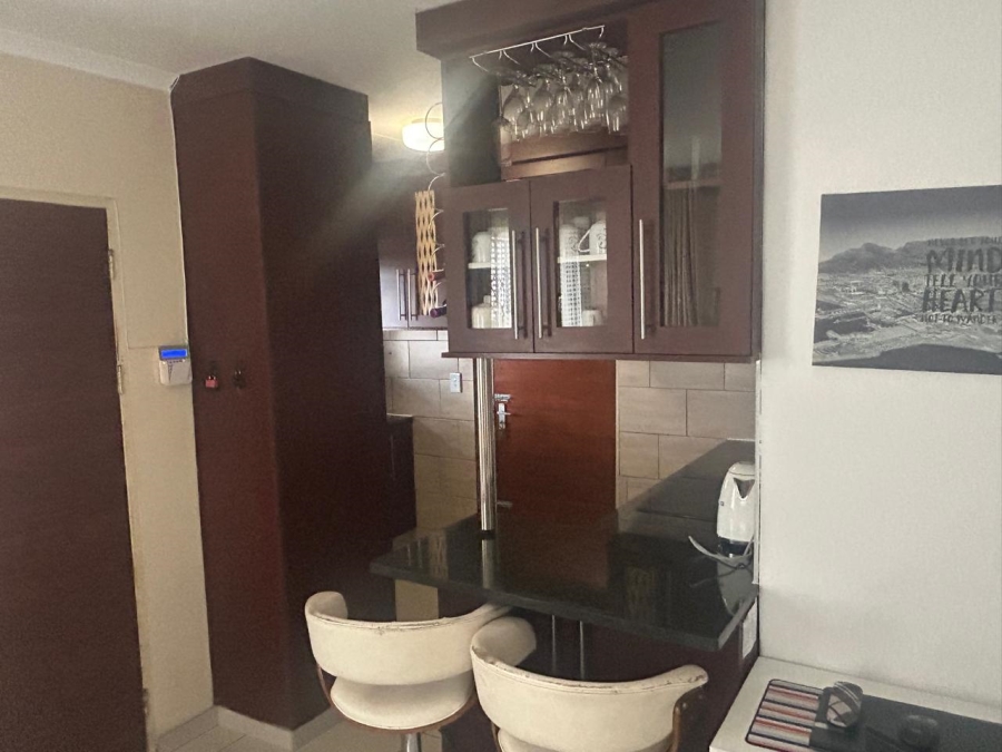 2 Bedroom Property for Sale in Clayville Gauteng