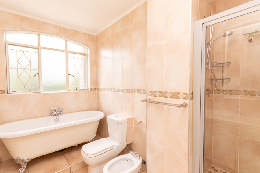 3 Bedroom Property for Sale in Country Life Park Gauteng