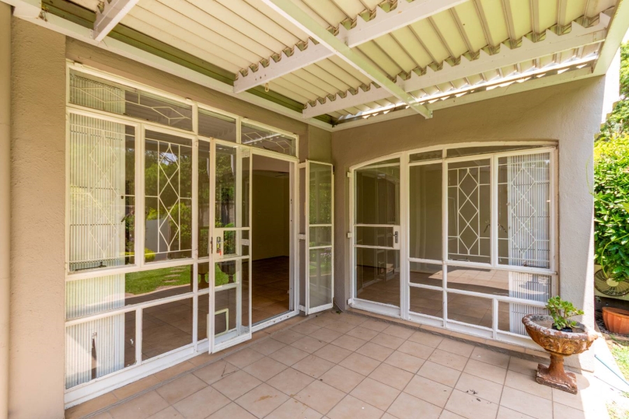 3 Bedroom Property for Sale in Country Life Park Gauteng