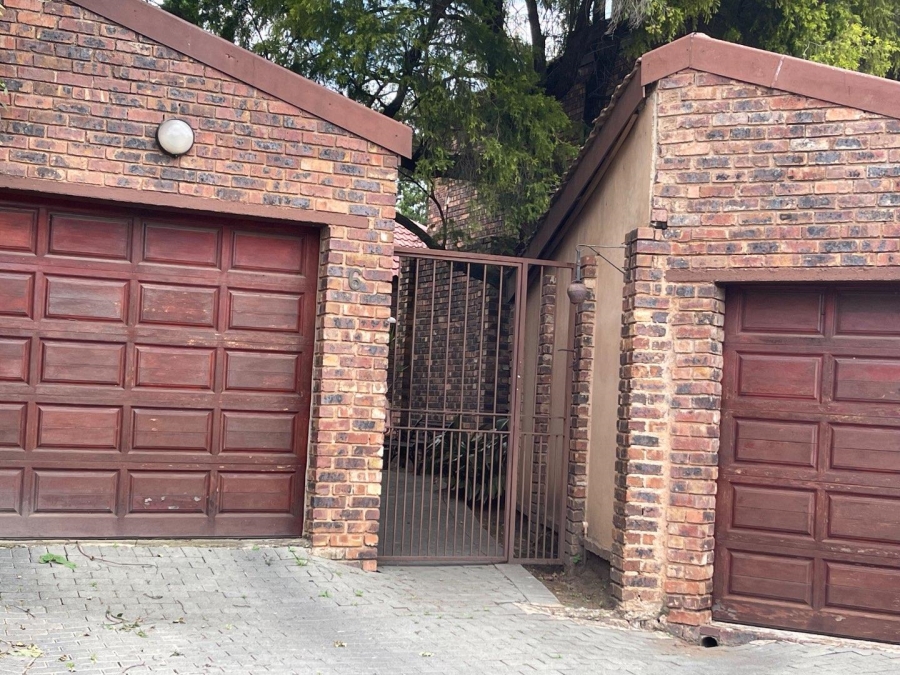5 Bedroom Property for Sale in Northwold Gauteng