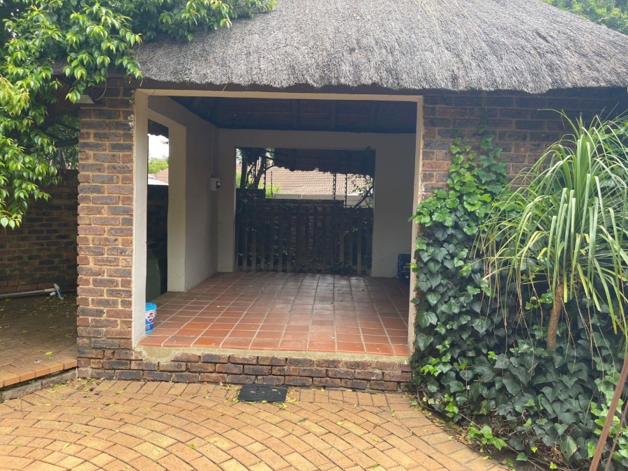 5 Bedroom Property for Sale in Northwold Gauteng