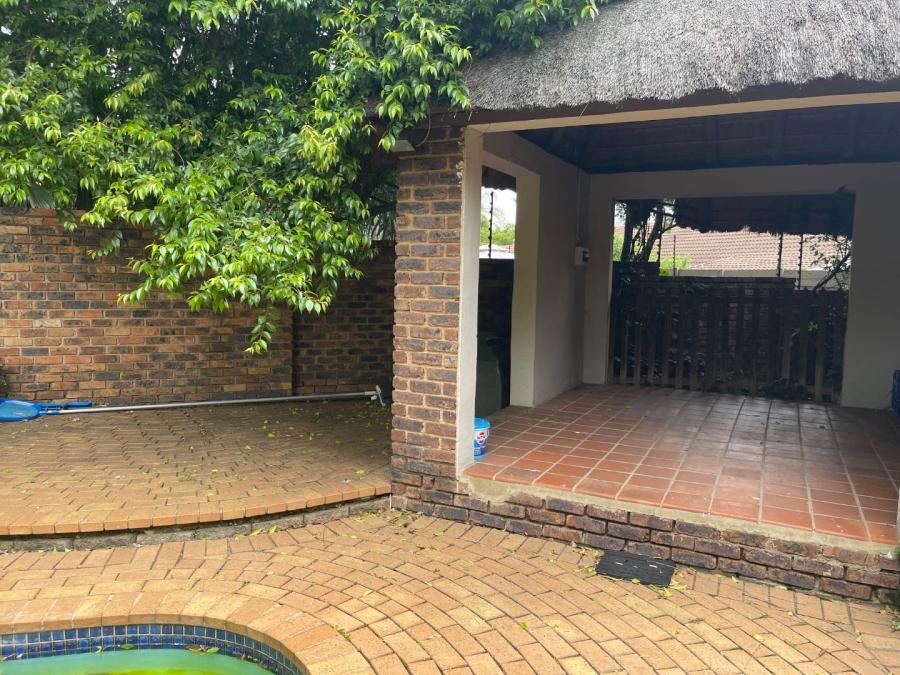 5 Bedroom Property for Sale in Northwold Gauteng