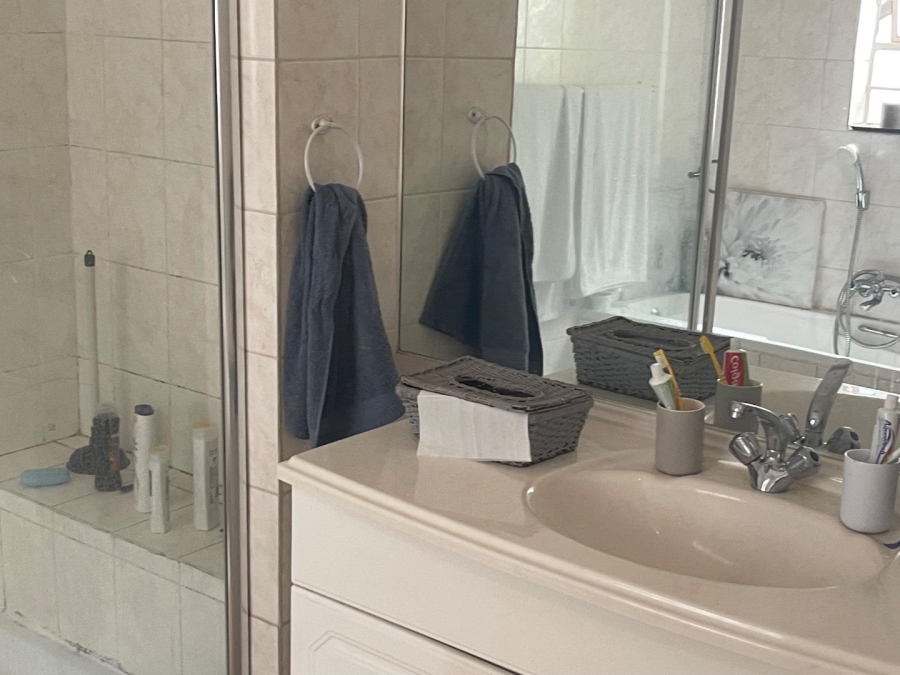 5 Bedroom Property for Sale in Northwold Gauteng