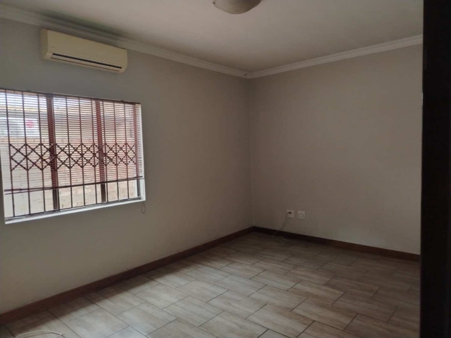 9 Bedroom Property for Sale in Kempton Park Ext 2 Gauteng