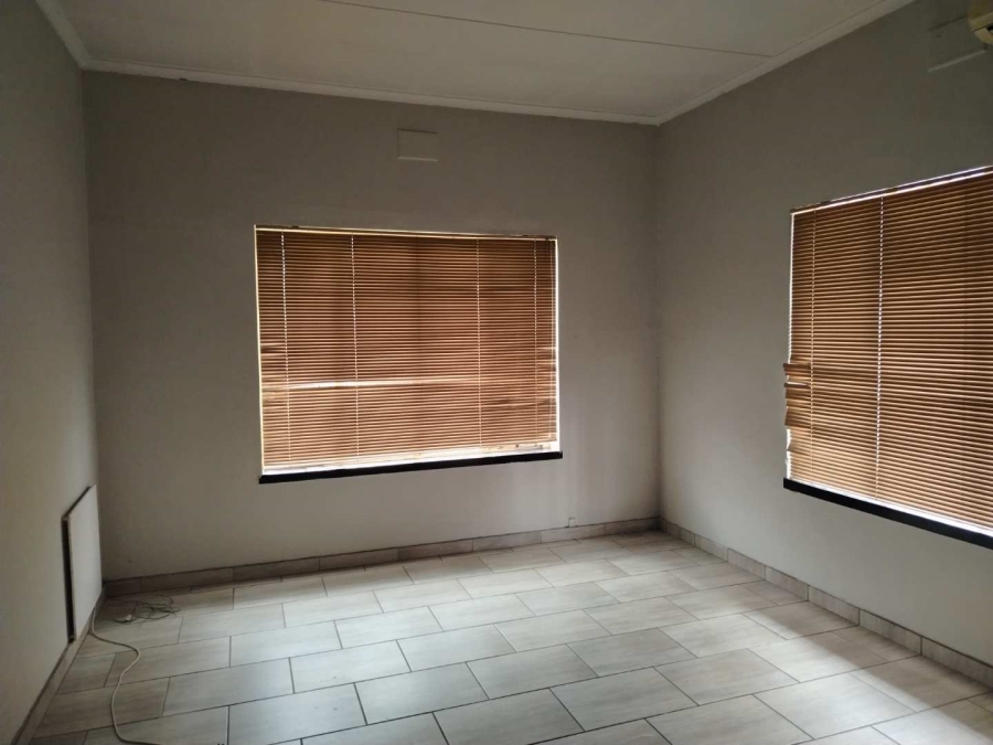 9 Bedroom Property for Sale in Kempton Park Ext 2 Gauteng