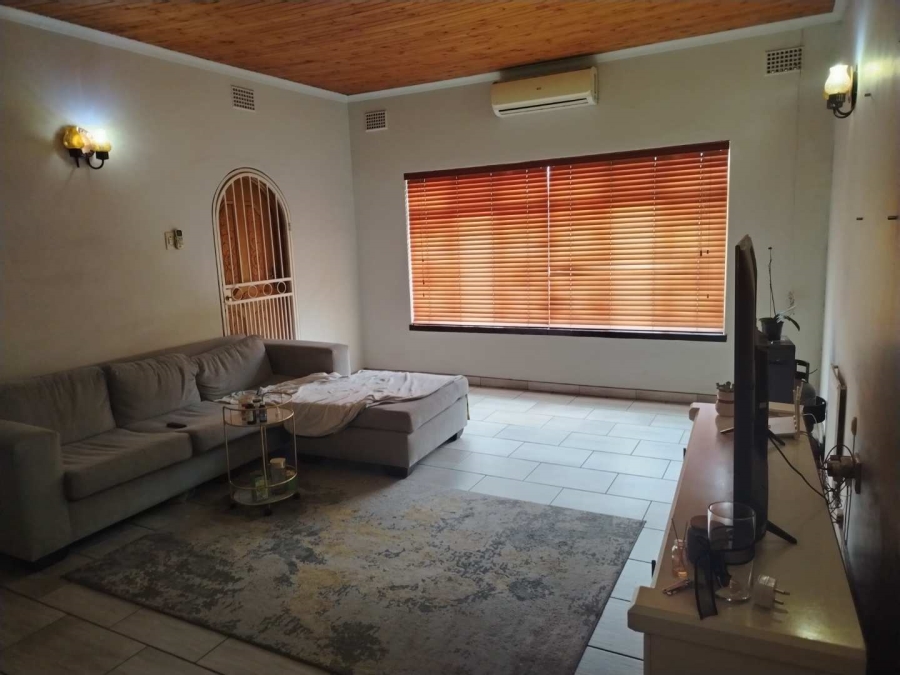 9 Bedroom Property for Sale in Kempton Park Ext 2 Gauteng