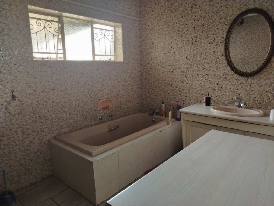 9 Bedroom Property for Sale in Kempton Park Ext 2 Gauteng