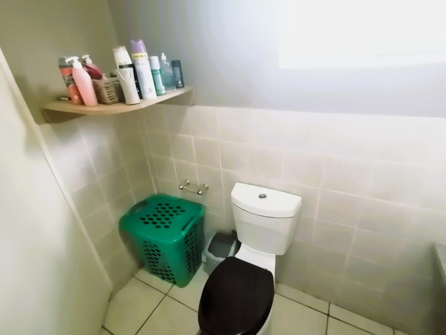 5 Bedroom Property for Sale in Pretoria North Gauteng