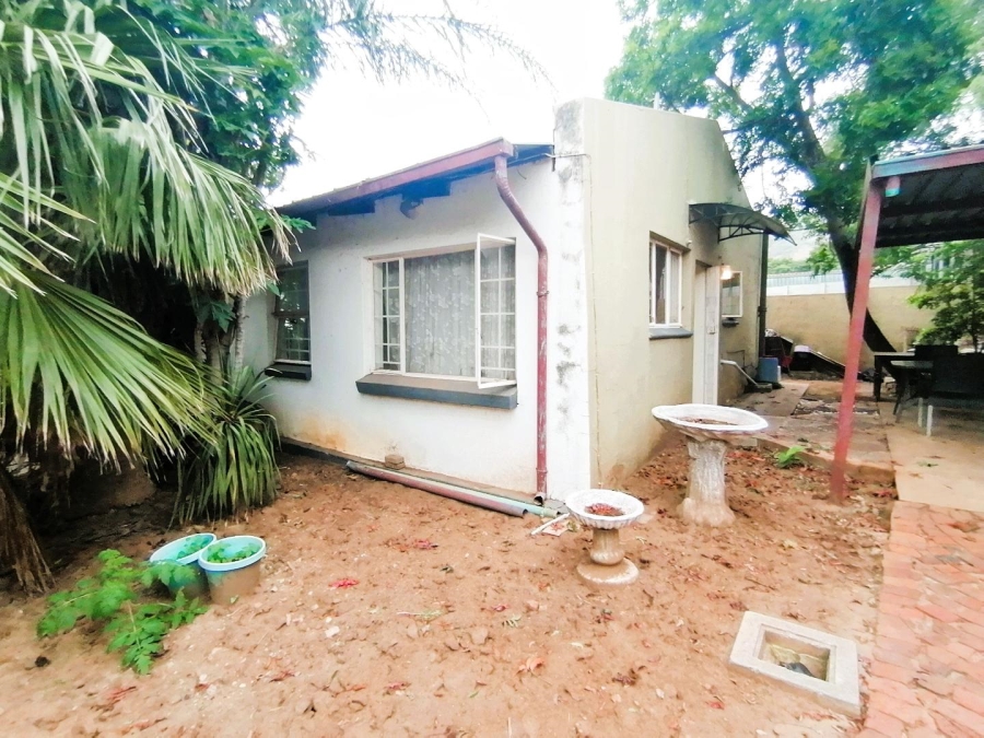 5 Bedroom Property for Sale in Pretoria North Gauteng