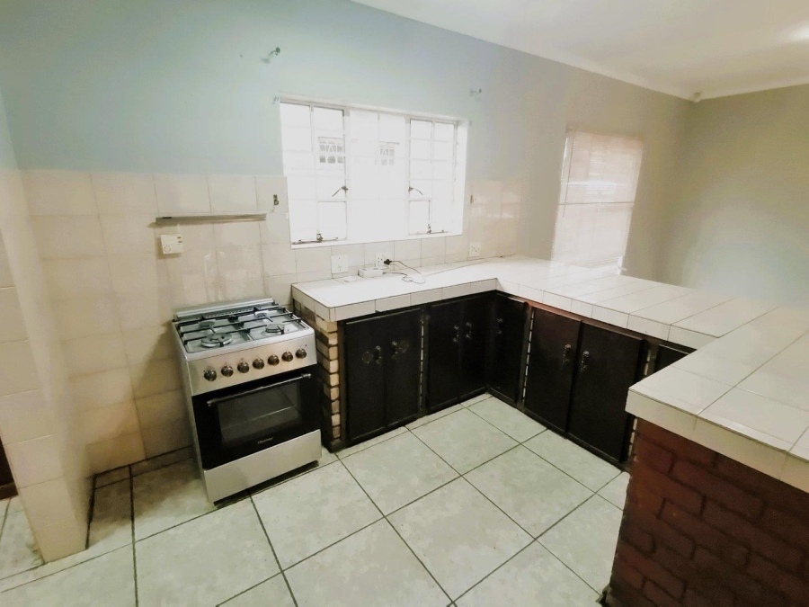 5 Bedroom Property for Sale in Pretoria North Gauteng