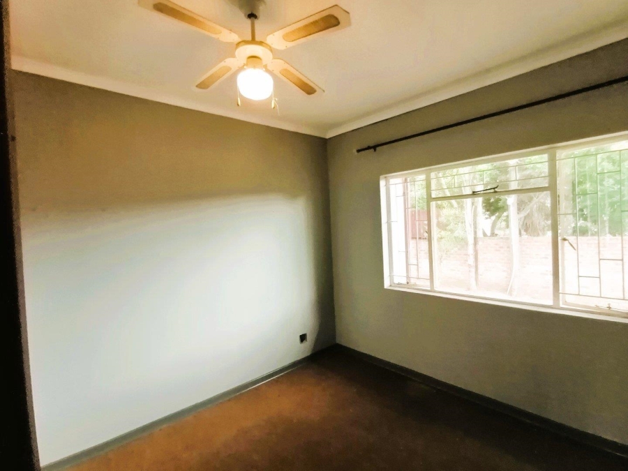 5 Bedroom Property for Sale in Pretoria North Gauteng