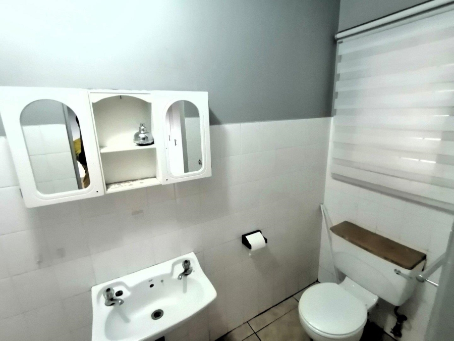 5 Bedroom Property for Sale in Pretoria North Gauteng