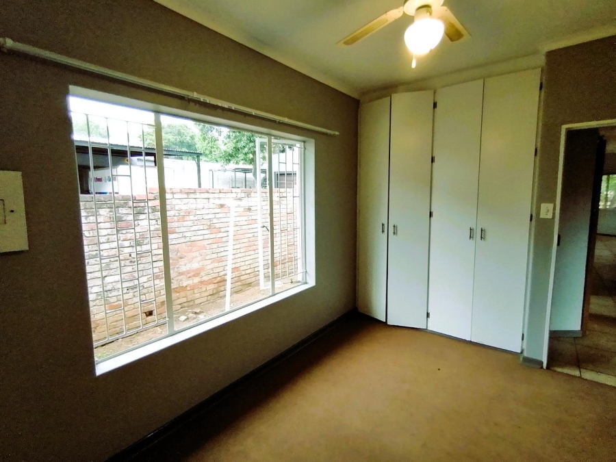 5 Bedroom Property for Sale in Pretoria North Gauteng