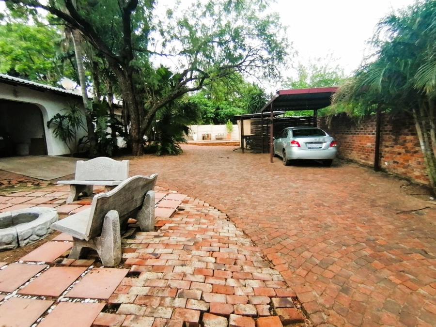 5 Bedroom Property for Sale in Pretoria North Gauteng
