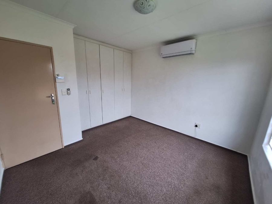 To Let 2 Bedroom Property for Rent in Roodepoort Gauteng