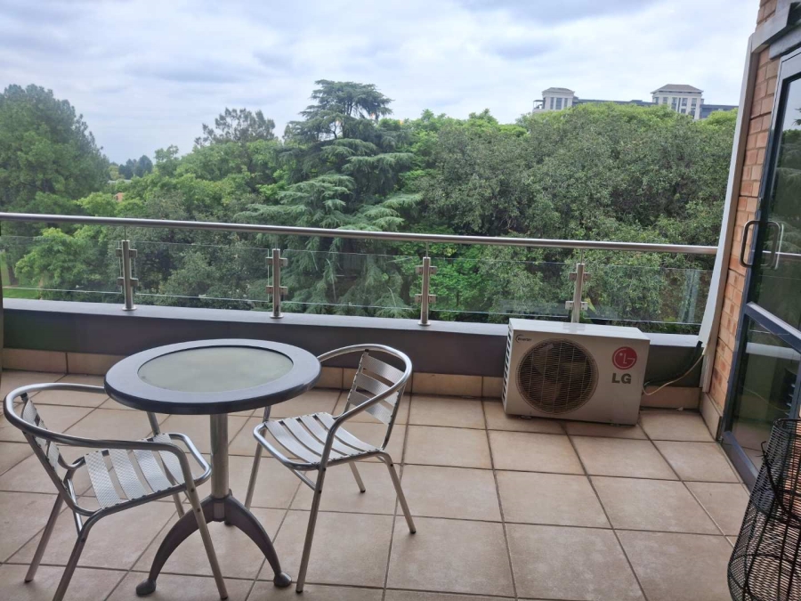 To Let 2 Bedroom Property for Rent in Benmore Gardens Gauteng