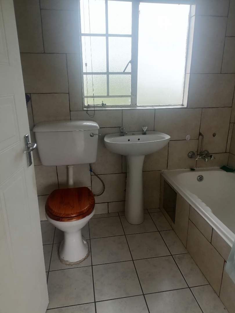 To Let 2 Bedroom Property for Rent in Eden Glen Gauteng