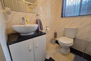 3 Bedroom Property for Sale in Bassonia Gauteng