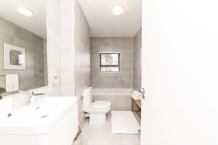 2 Bedroom Property for Sale in Eye of Africa Gauteng