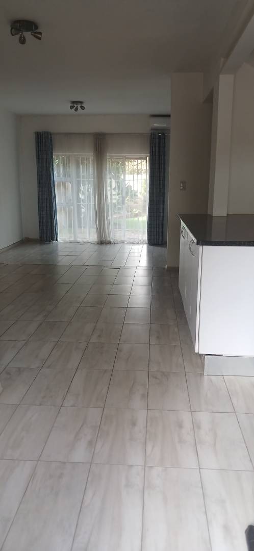 To Let 3 Bedroom Property for Rent in Bryanston West Gauteng