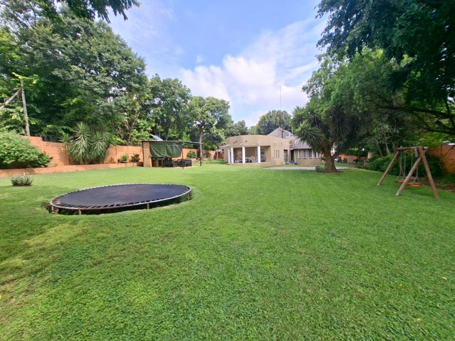 5 Bedroom Property for Sale in Buccleuch Gauteng